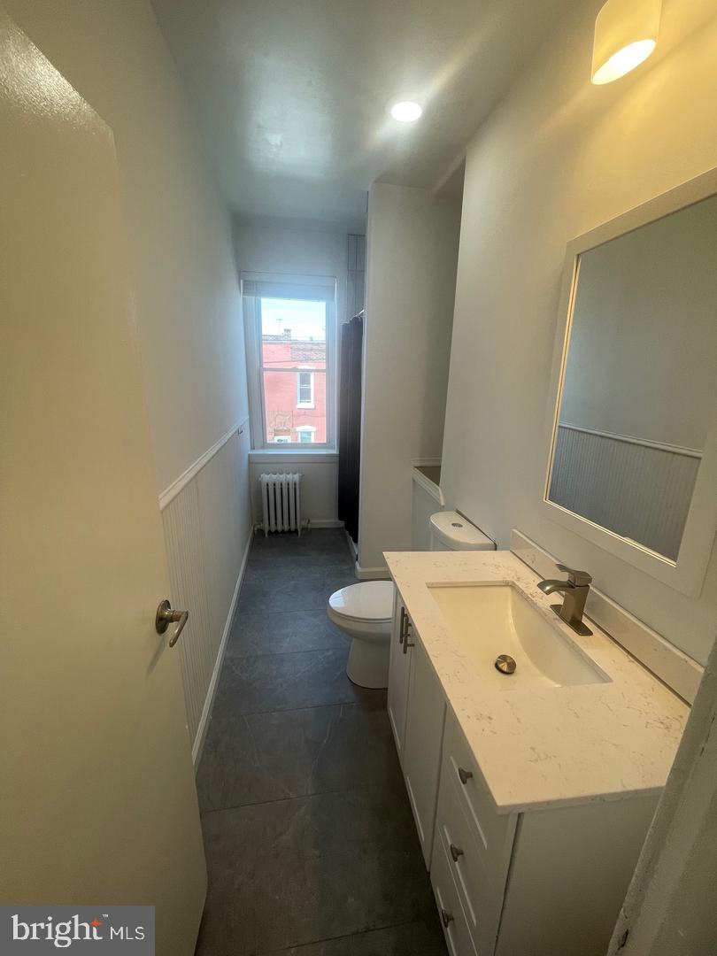 2501 E Somerset St Property Photo 5