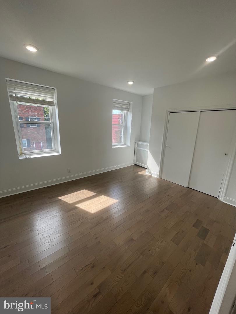 2501 E Somerset St Property Photo 11