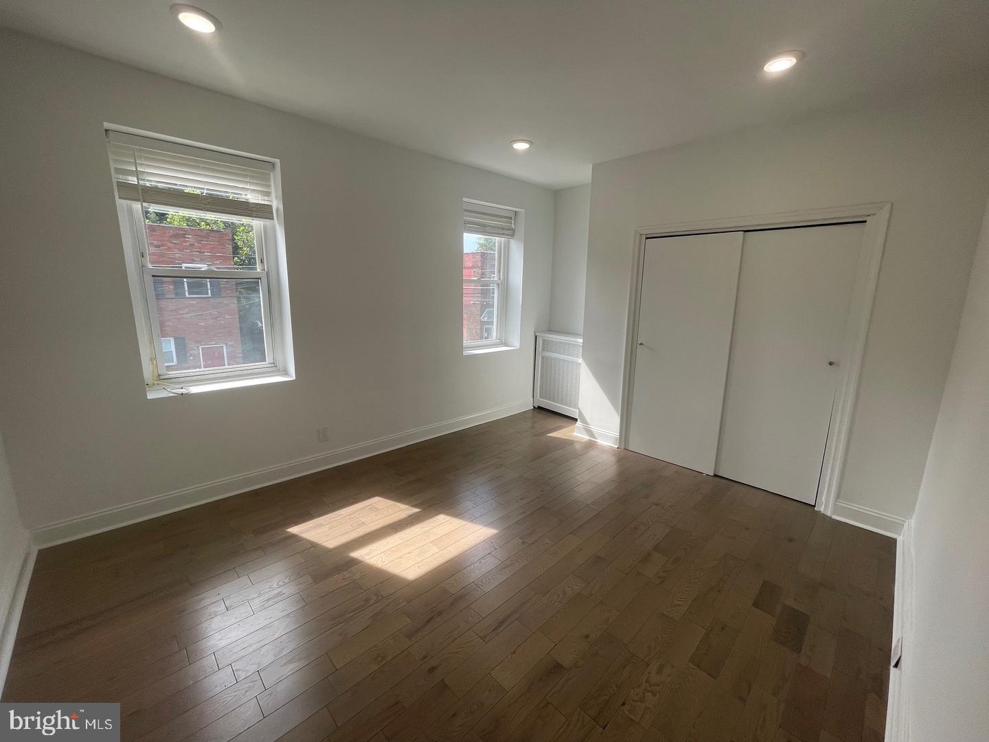 2501 E Somerset St Property Photo 14