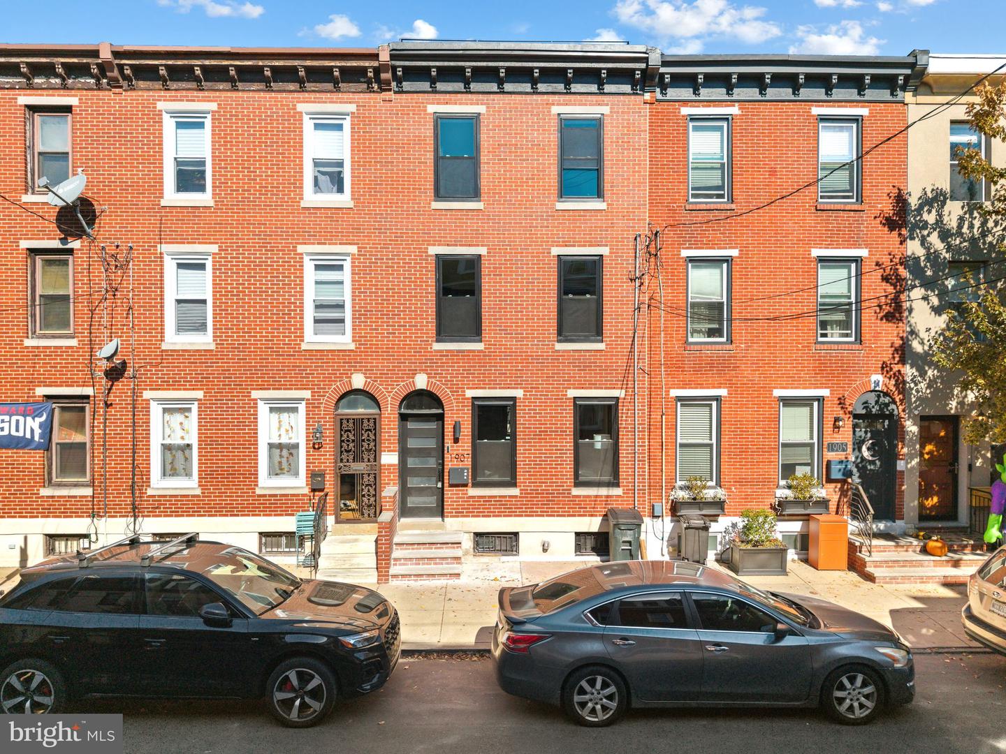 1907 Carpenter St Property Photo 1
