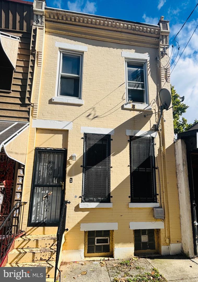 2911 N 9TH ST Property Photo 1