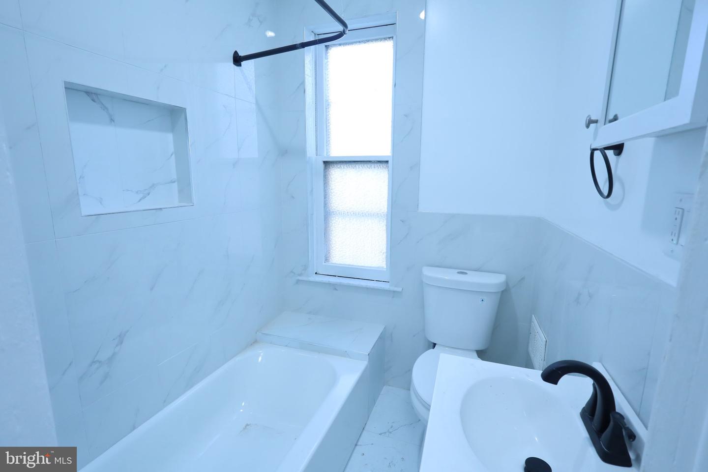 1731 N Bailey St Property Photo 10