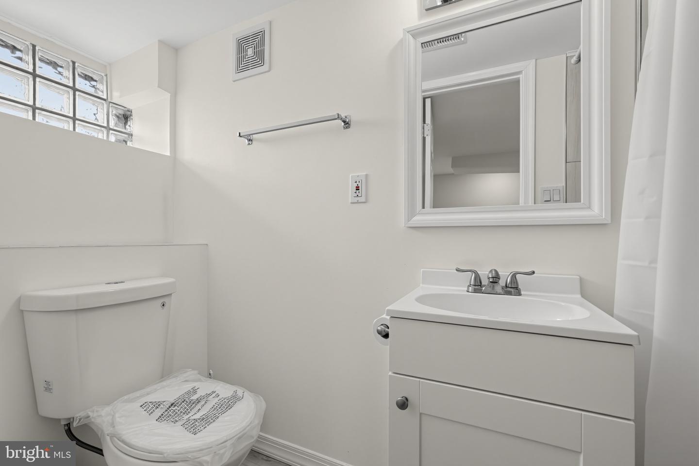 625 E Sanger St Property Photo 24