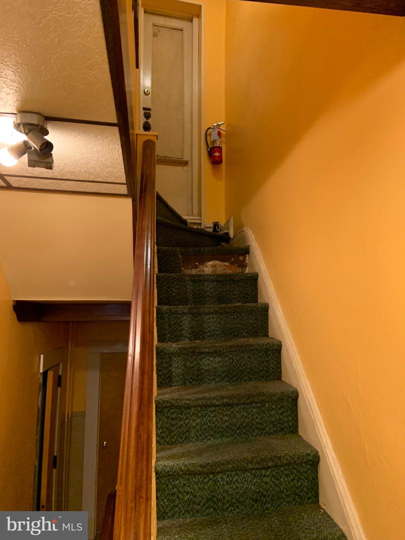 1139 S 10th St Property Photo 12