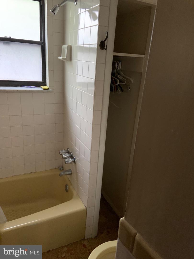 1139 S 10th St Property Photo 23