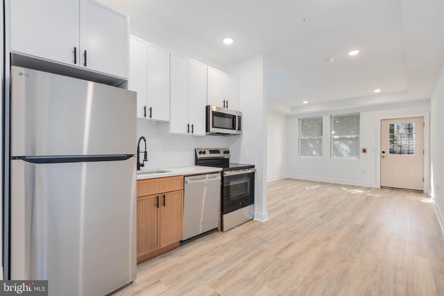 3842 FAIRMOUNT AVE #2 Property Photo 1