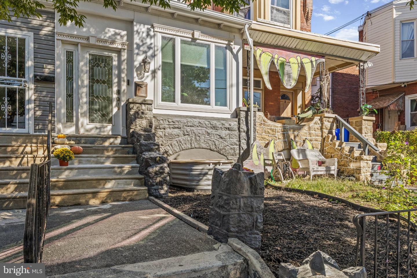 5109 Catharine St Property Photo 1