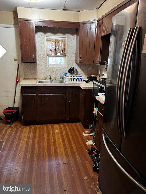257 E Elkhart St Property Photo 4