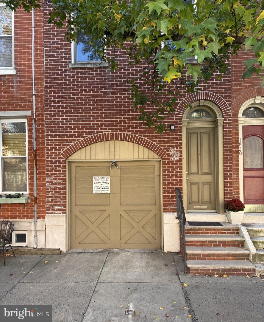 1818 FAIRMOUNT AVE Property Photo 1