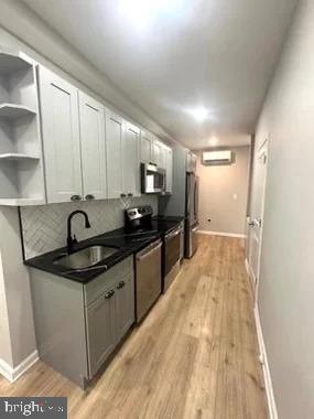 2215 N 10th St #2 Property Photo 8