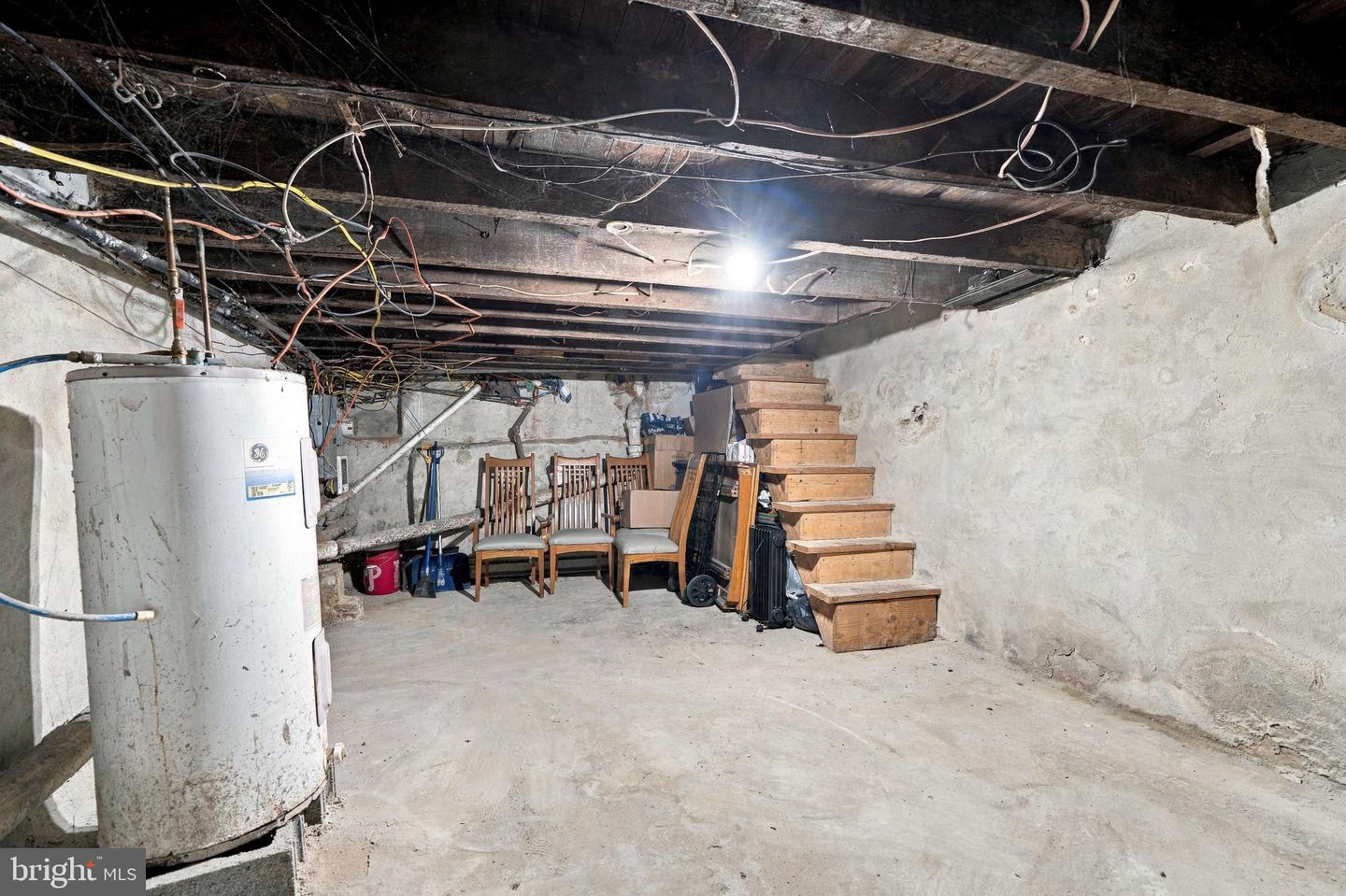 3334 Waterloo St Property Photo 15