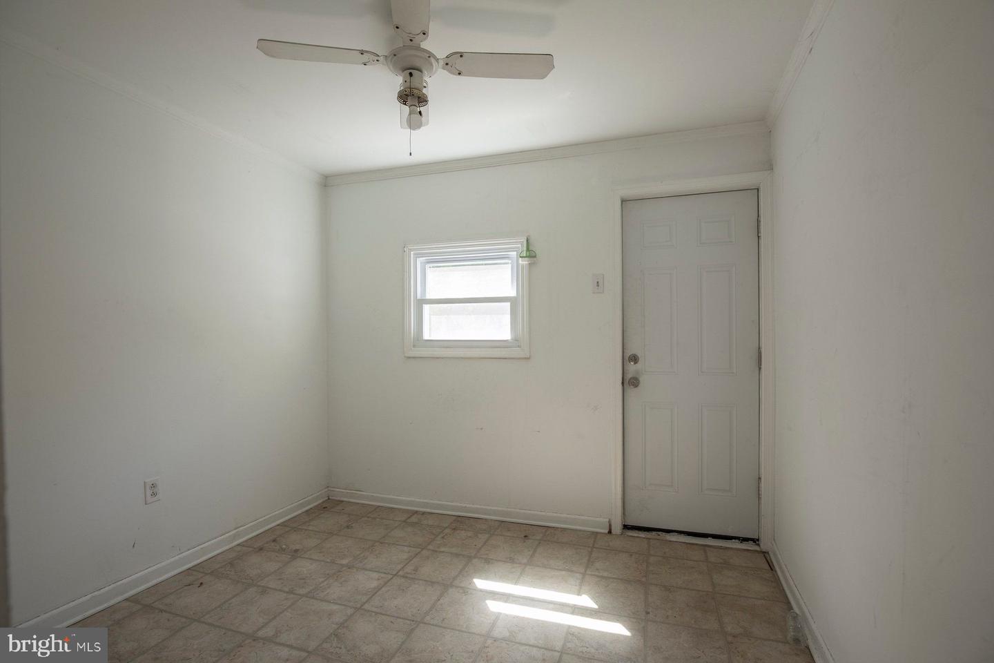 417 Krams Ave Property Photo 12