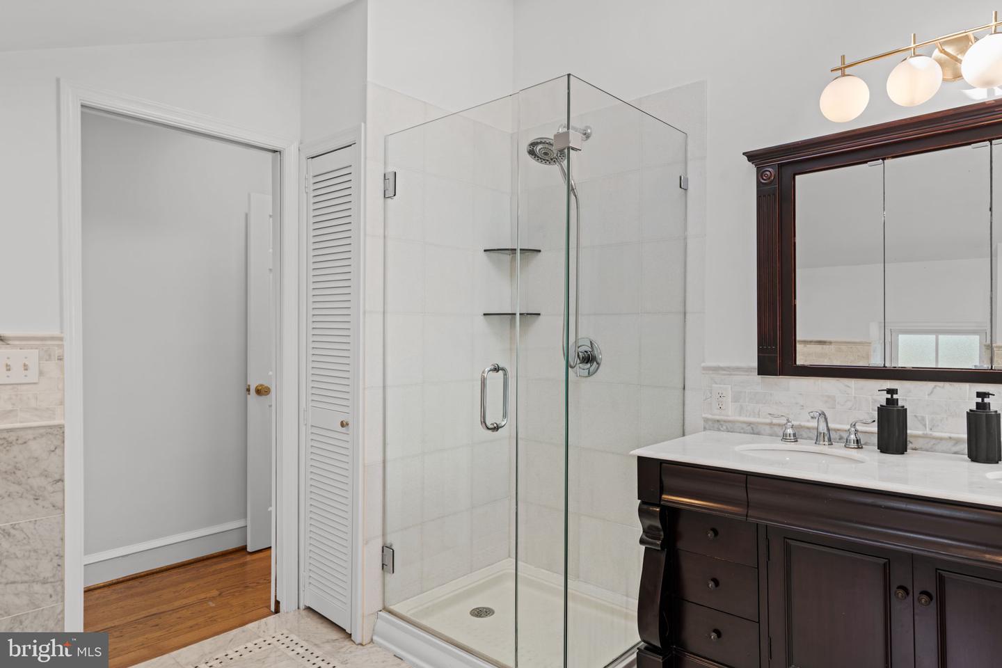 102 W Gravers Ln Property Photo 68