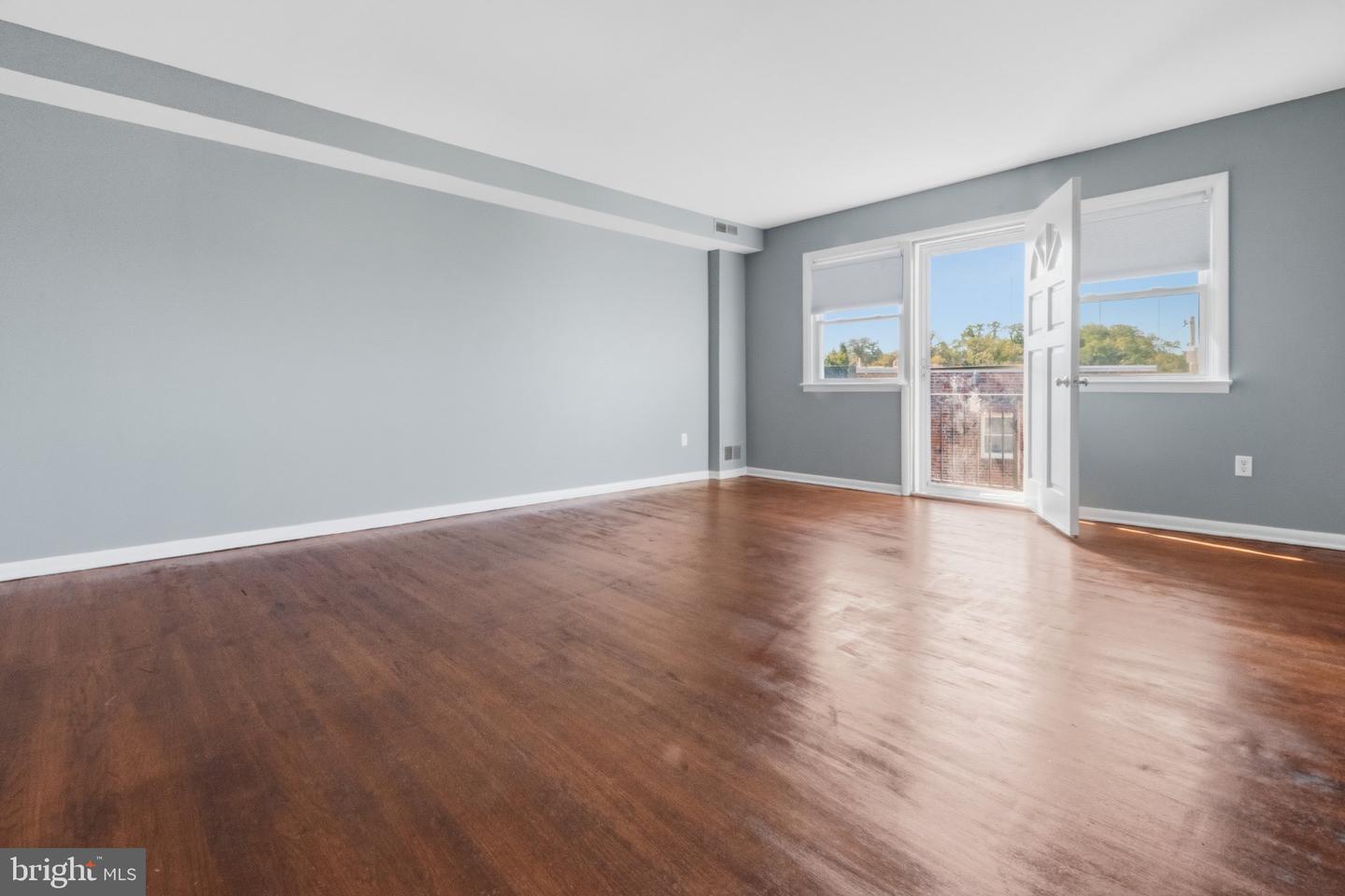 6901 Valley Ave #i5 Property Photo 6
