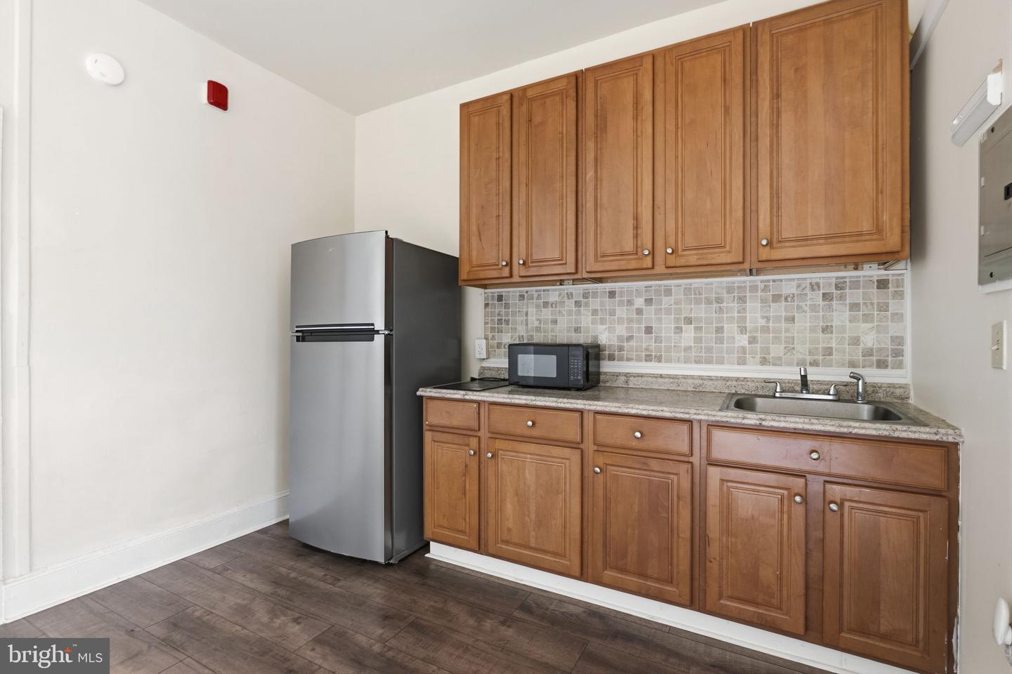 7153-55 Germantown Ave Property Photo 23