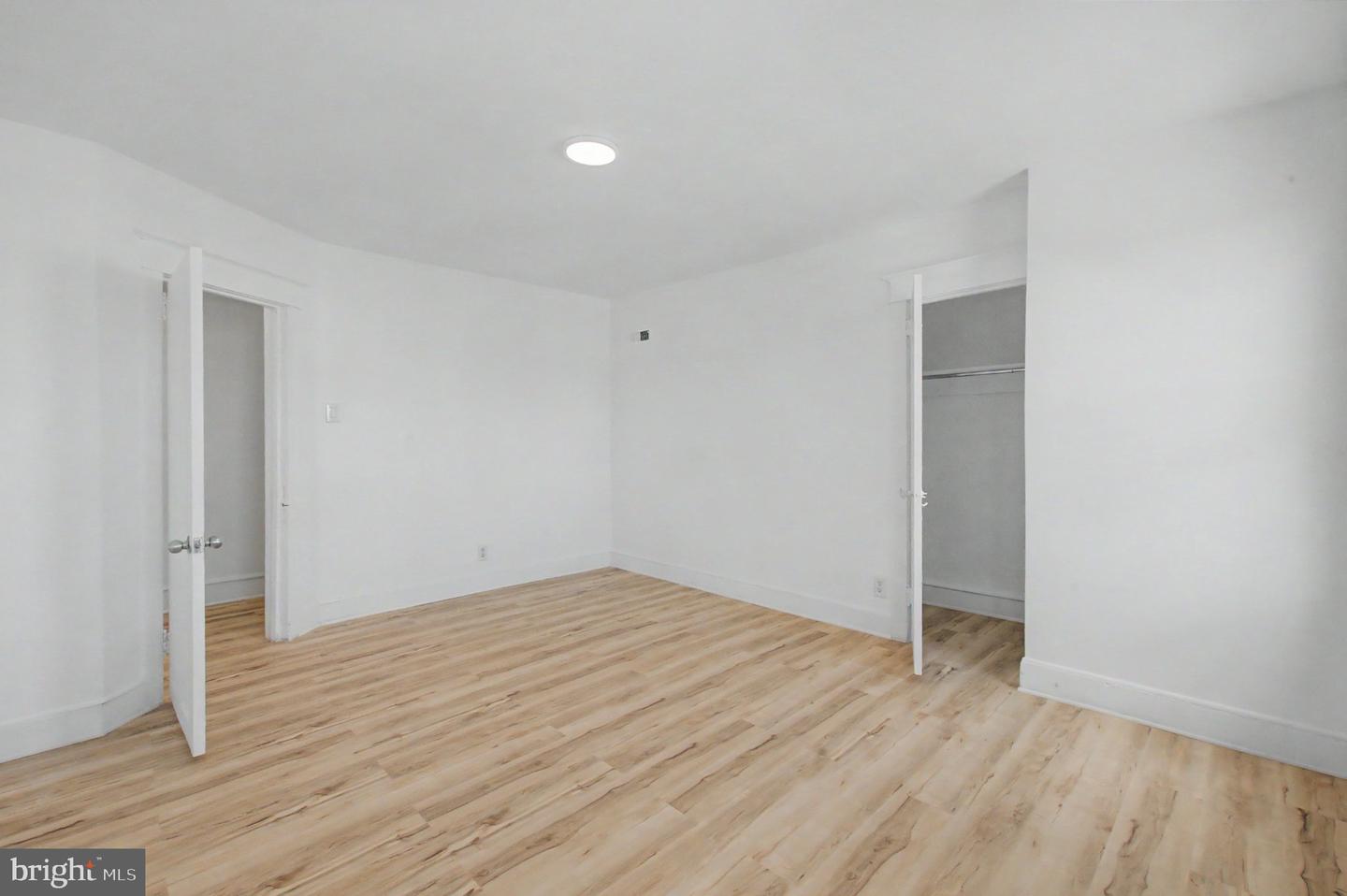 5262 E Roosevelt Blvd Property Photo 33