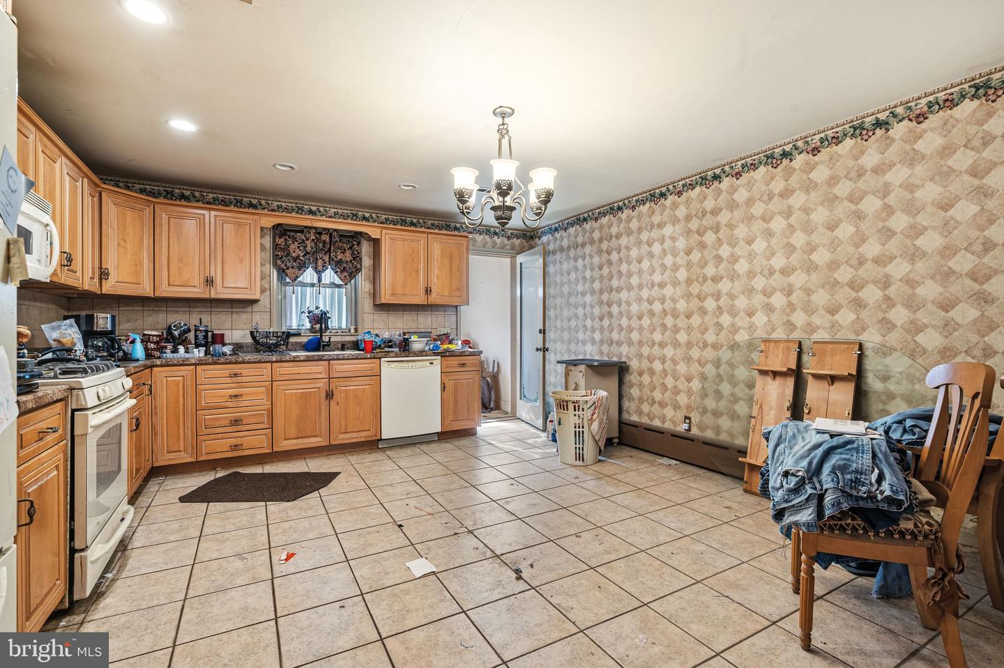 1108 Jackson St Property Photo 3