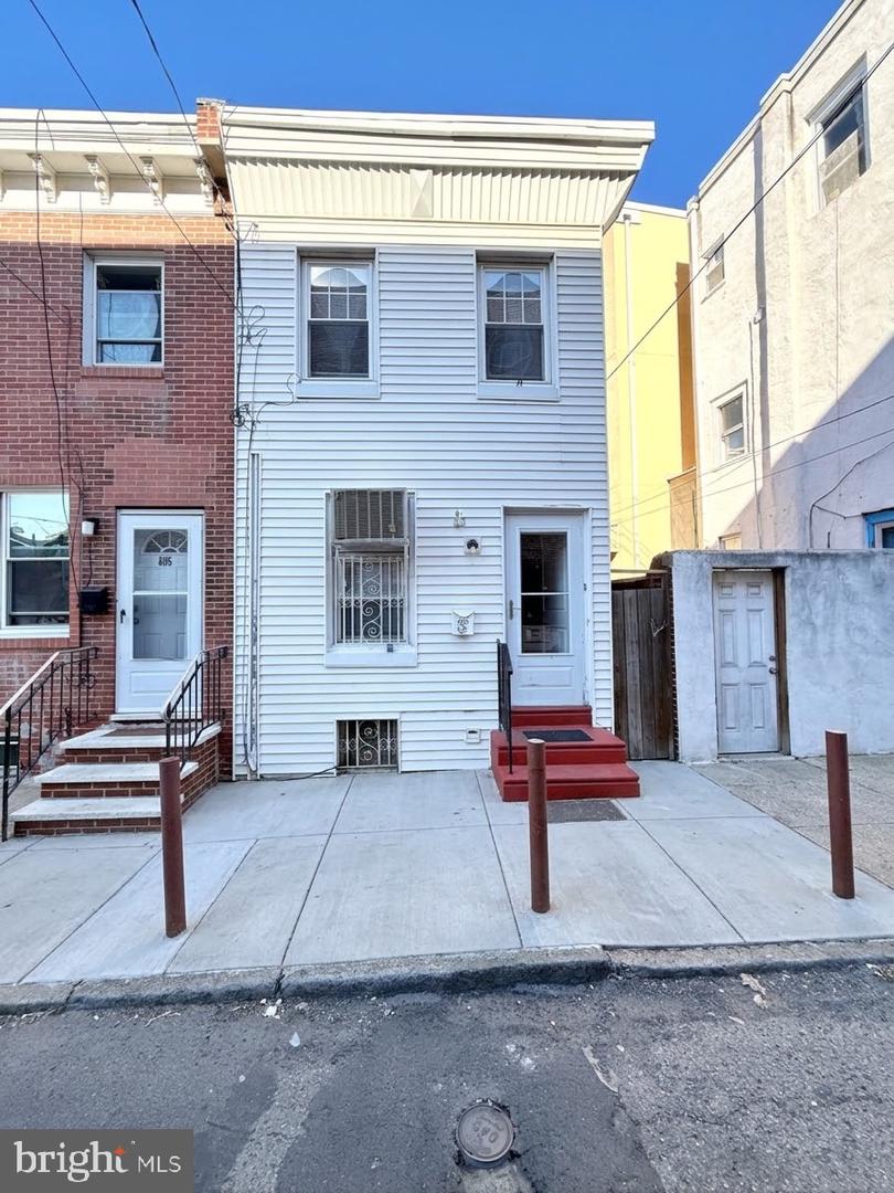 803 Latona St Property Photo 1