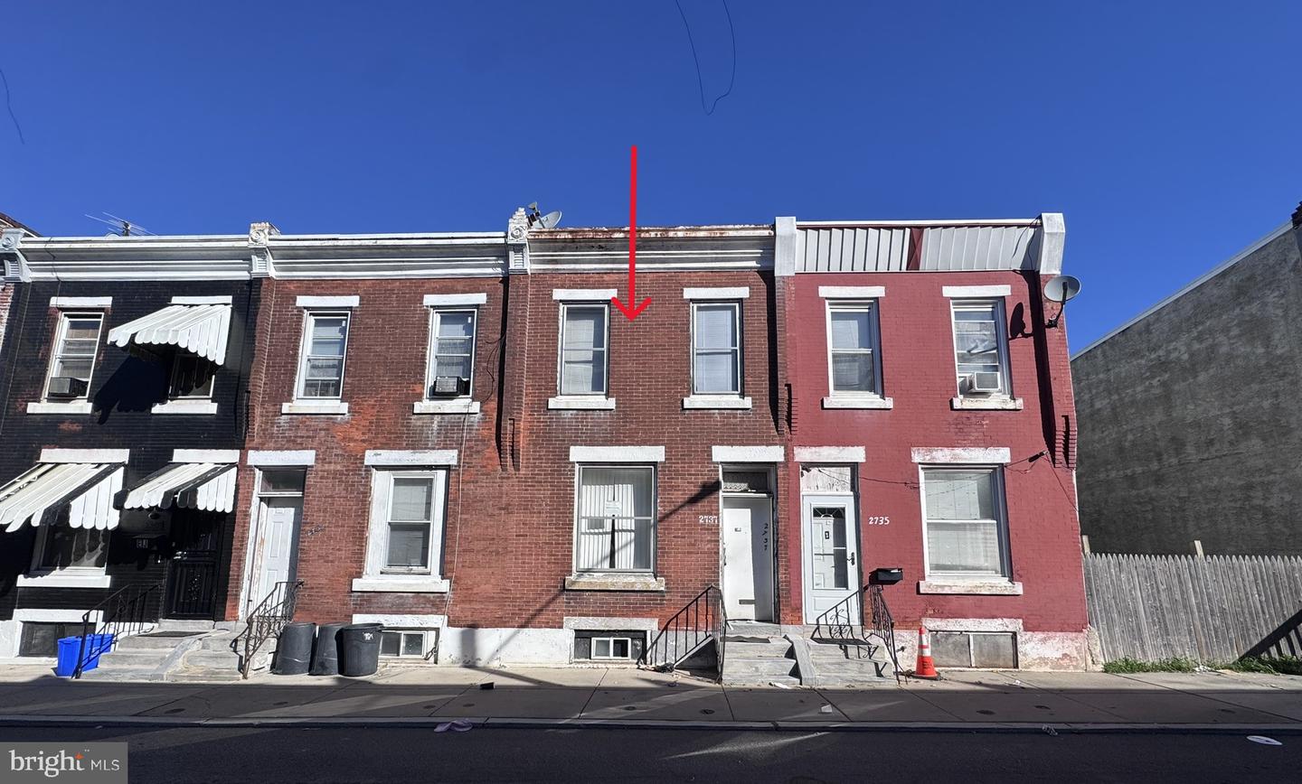 2737 W Eyre St Property Photo 1