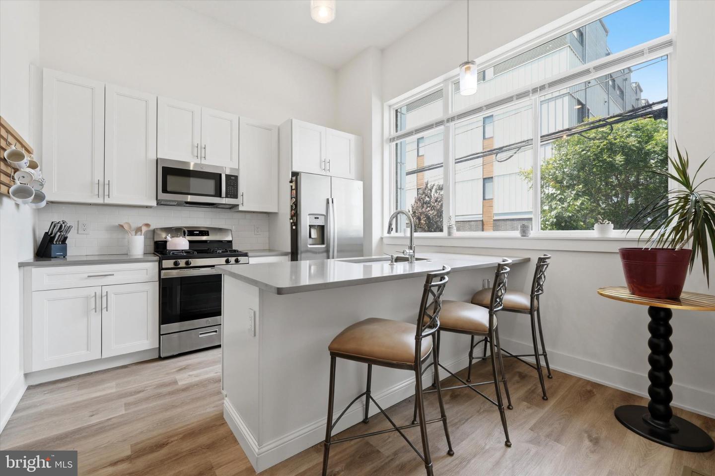 1115 N American St #a3 Property Photo 1