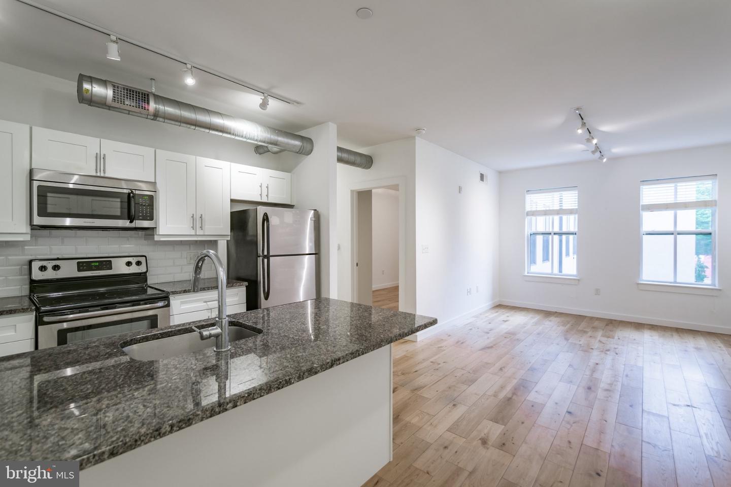 224 CHURCH ST #UNIT 505 Property Photo 1