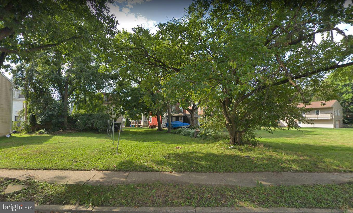 1306 W Cheltenham Ave Property Photo 2