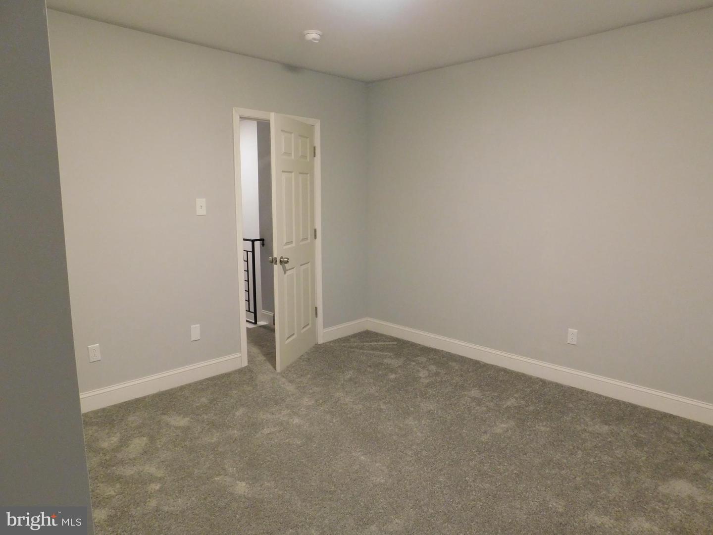 6047 Kershaw St Property Photo 24