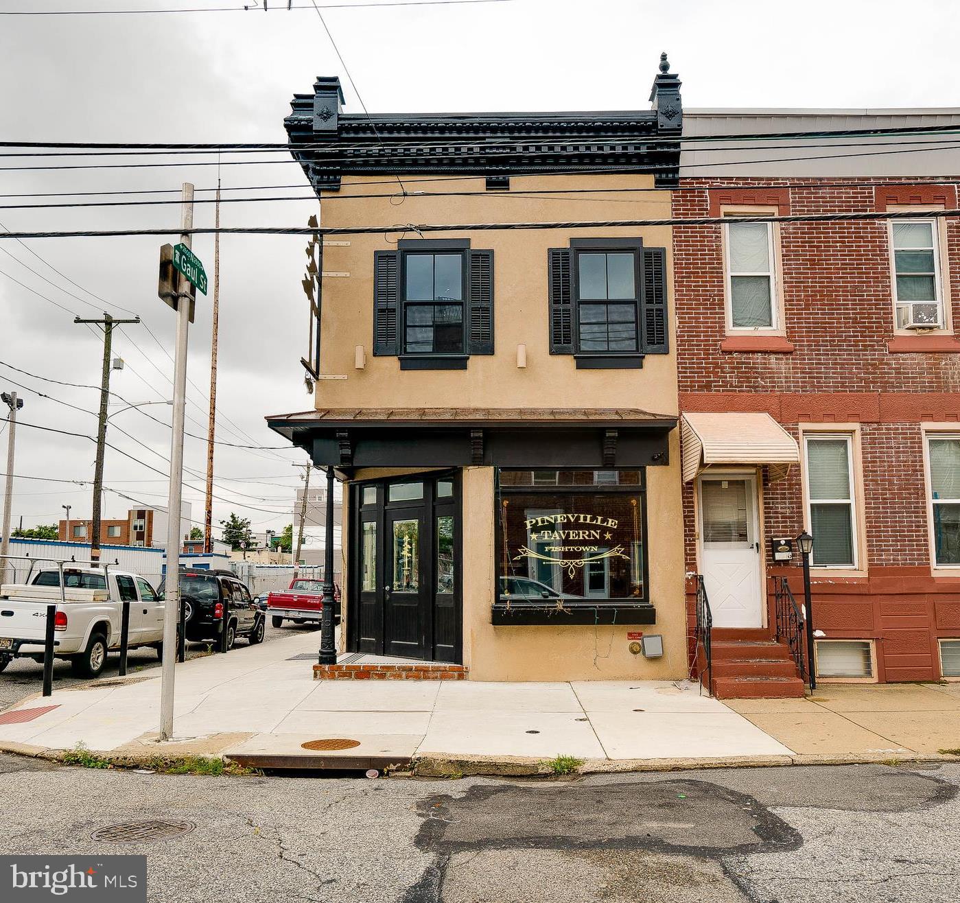 2448 E HUNTINGDON ST Property Photo 1