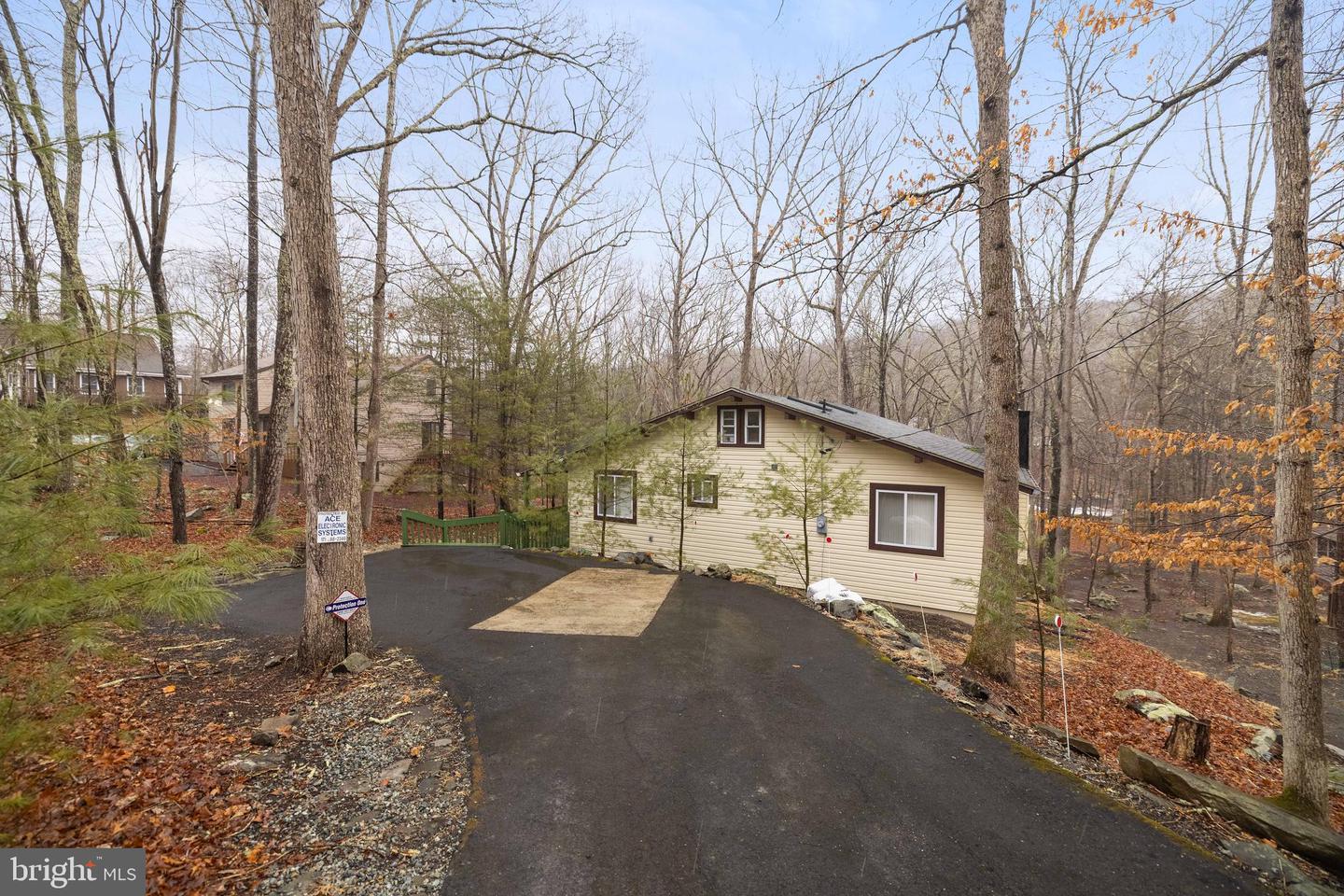 5814 Decker Rd Property Photo