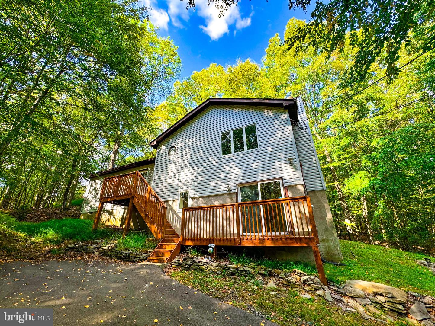 Bushkill Real Estate Listings Main Image