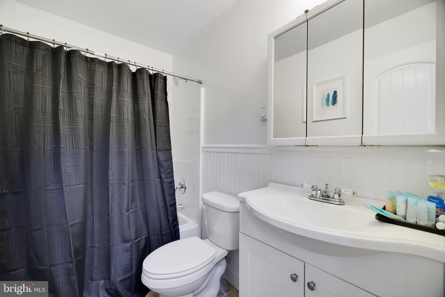 163 Cambridge Ct Property Photo 28