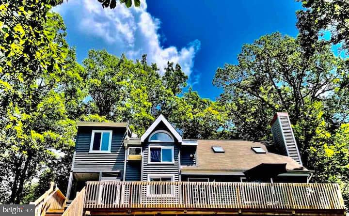 1026 Hampstead Rd Property Photo 1