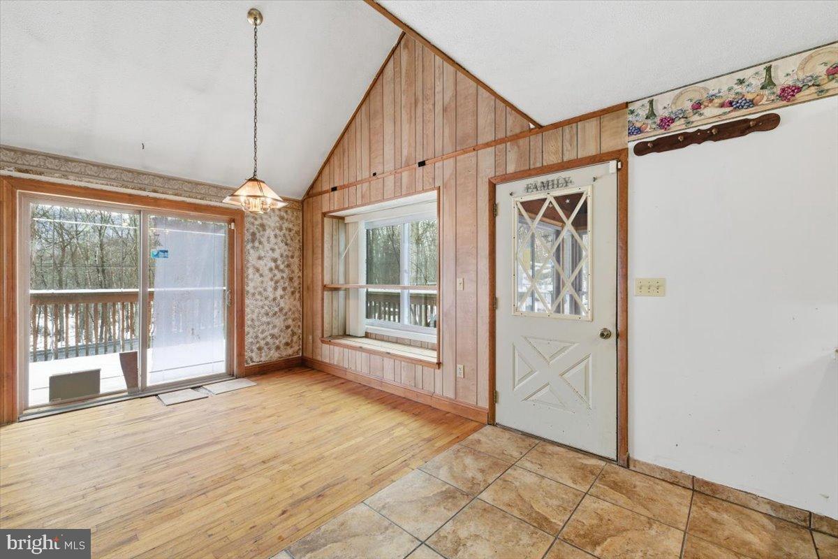 5695 Decker Rd Property Photo 6
