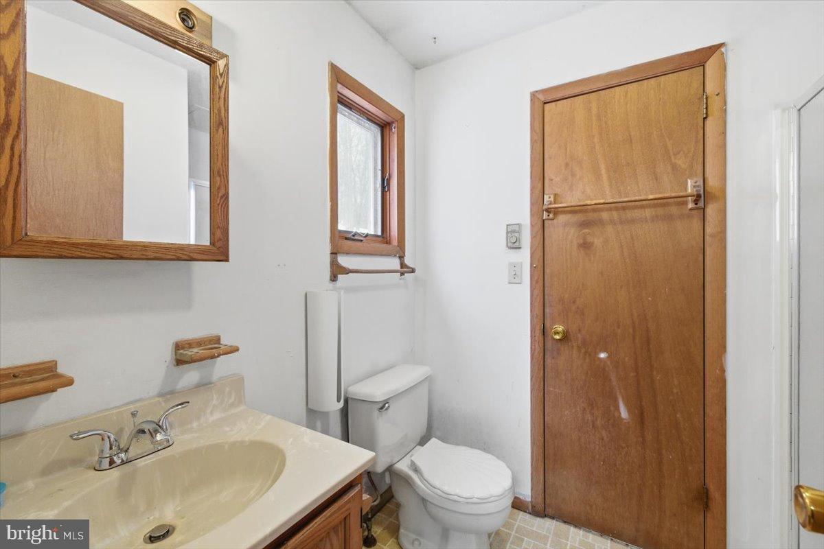 5695 Decker Rd Property Photo 14