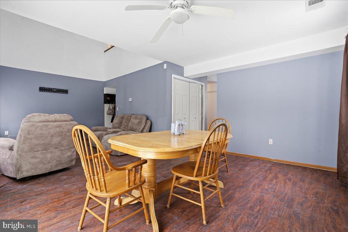 3301 Windermere Drive Property Photo 10