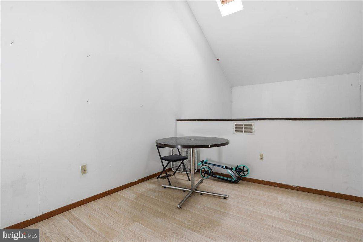 3301 Windermere Drive Property Photo 27