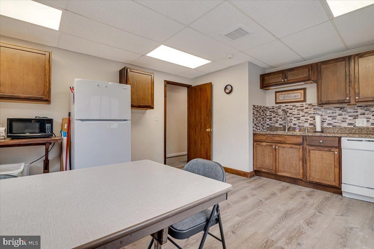 220 Silver Lake Rd Nw Property Photo 54