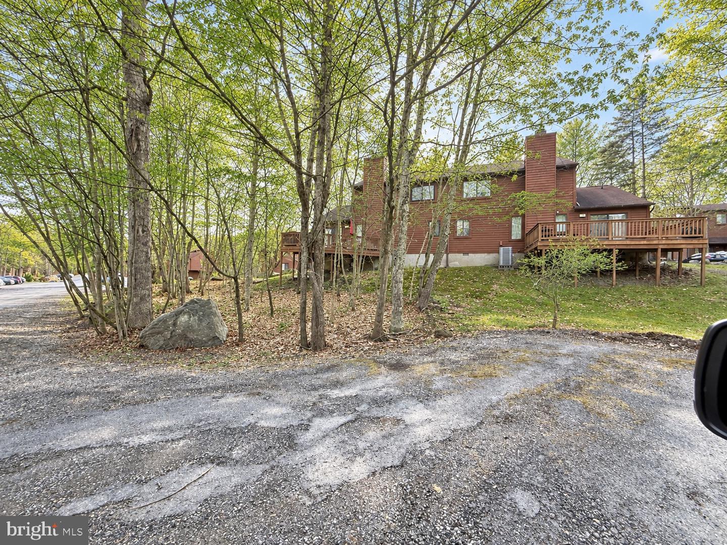 524 Wales Ct Property Photo 21