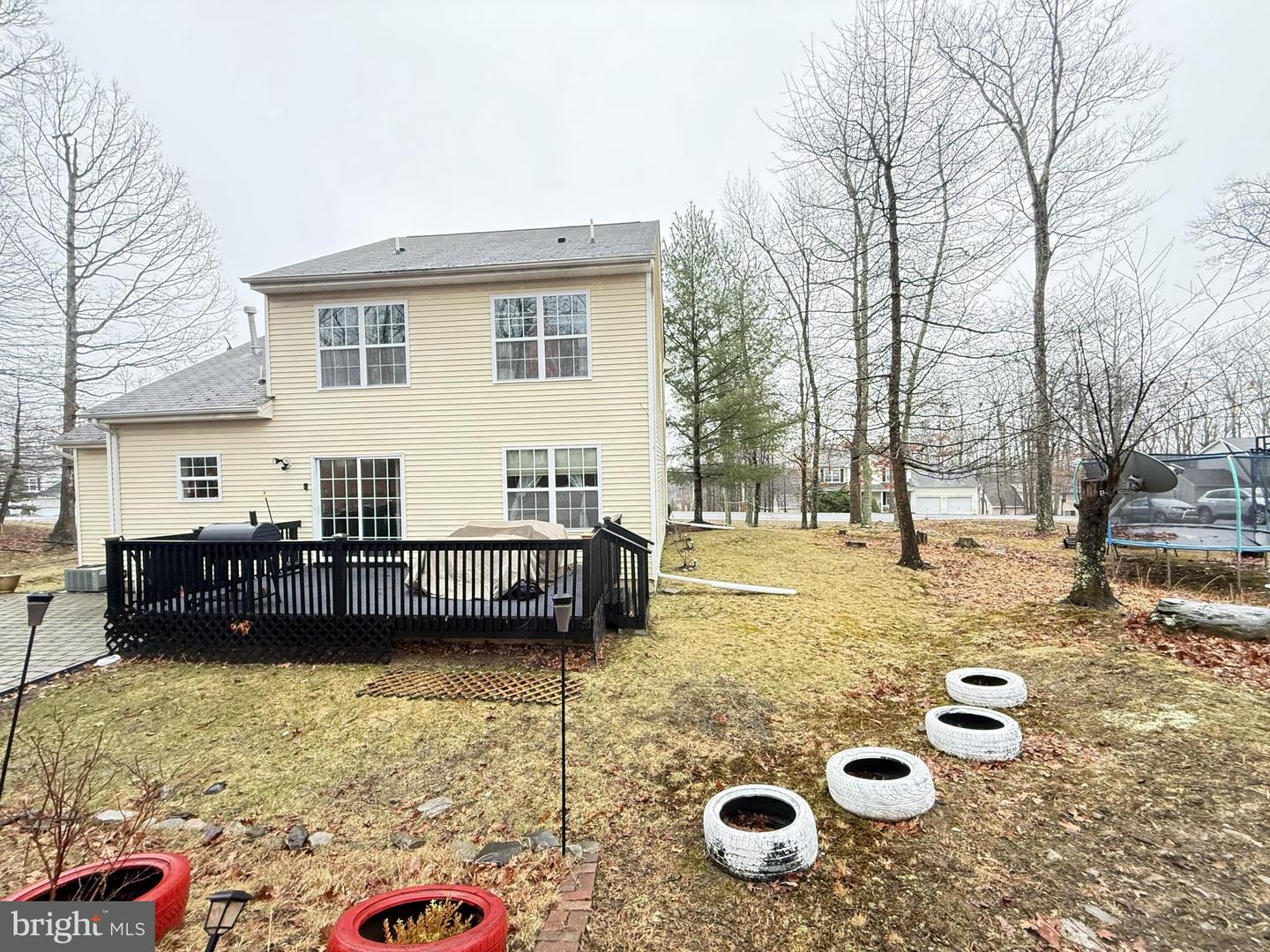 1152 Dorset Dr Property Photo 2