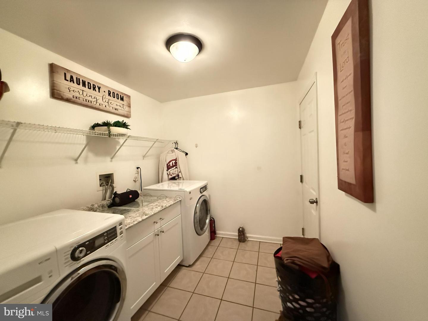1152 Dorset Dr Property Photo 19