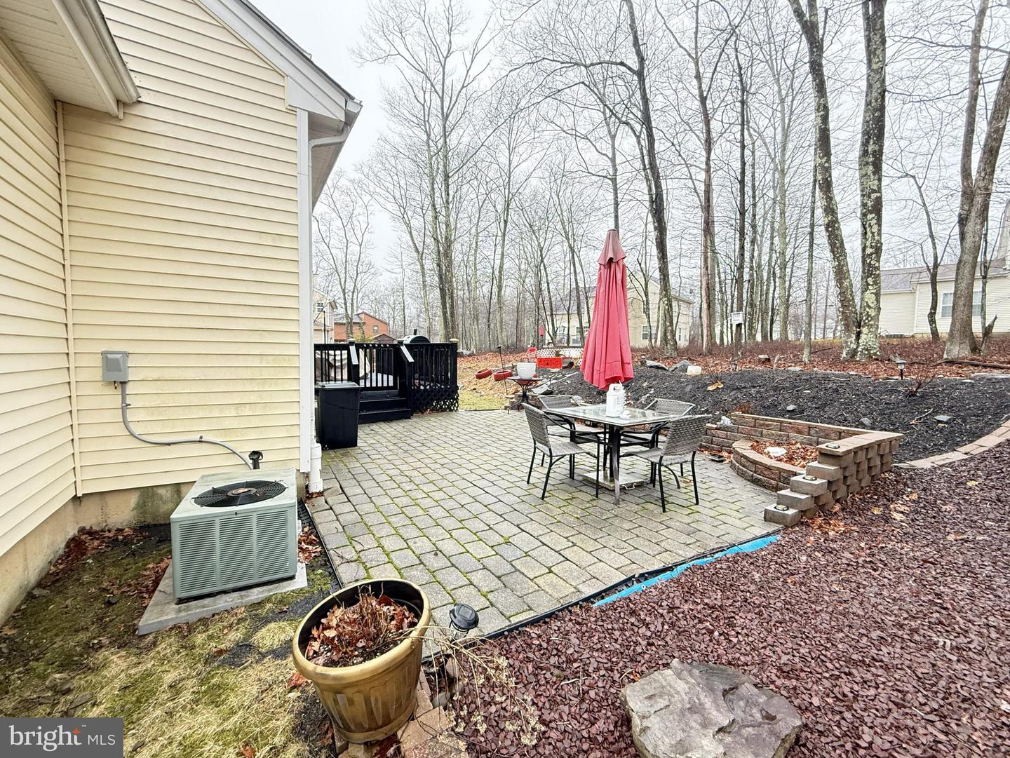 1152 Dorset Dr Property Photo 25