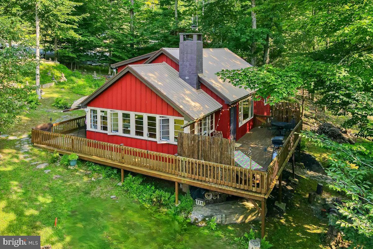 112 Beechwood Cove Rd Property Photo 3