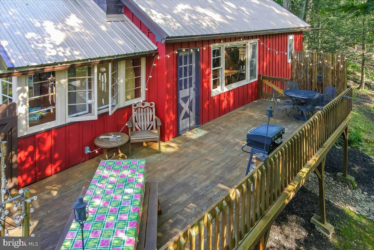 112 Beechwood Cove Rd Property Photo 4