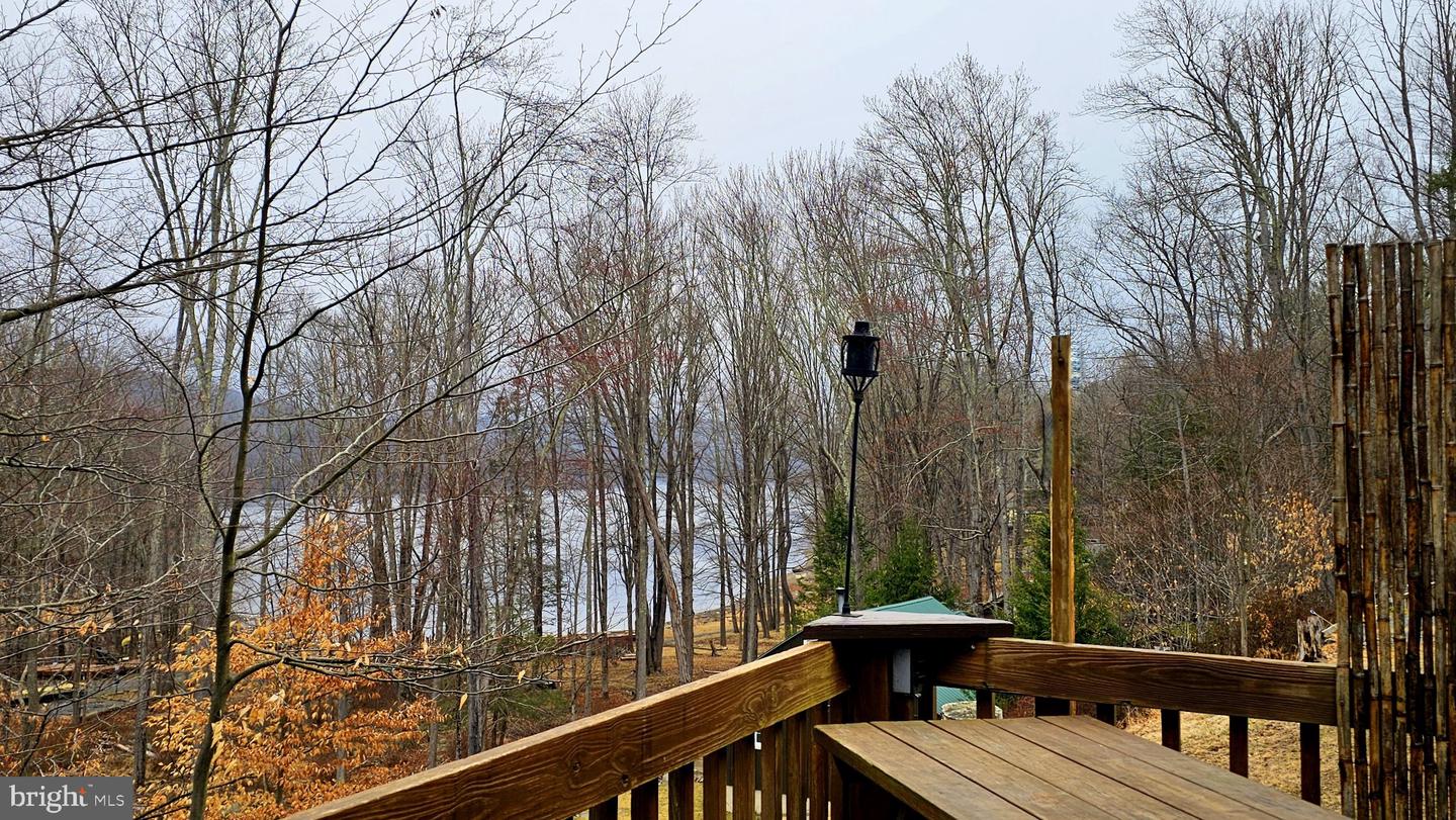 112 Beechwood Cove Rd Property Photo 8