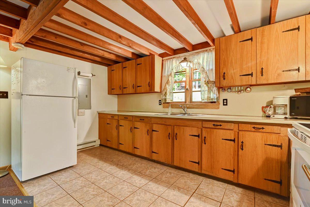 112 Beechwood Cove Rd Property Photo 11