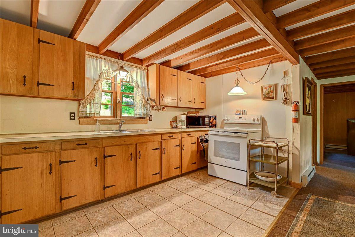 112 Beechwood Cove Rd Property Photo 12