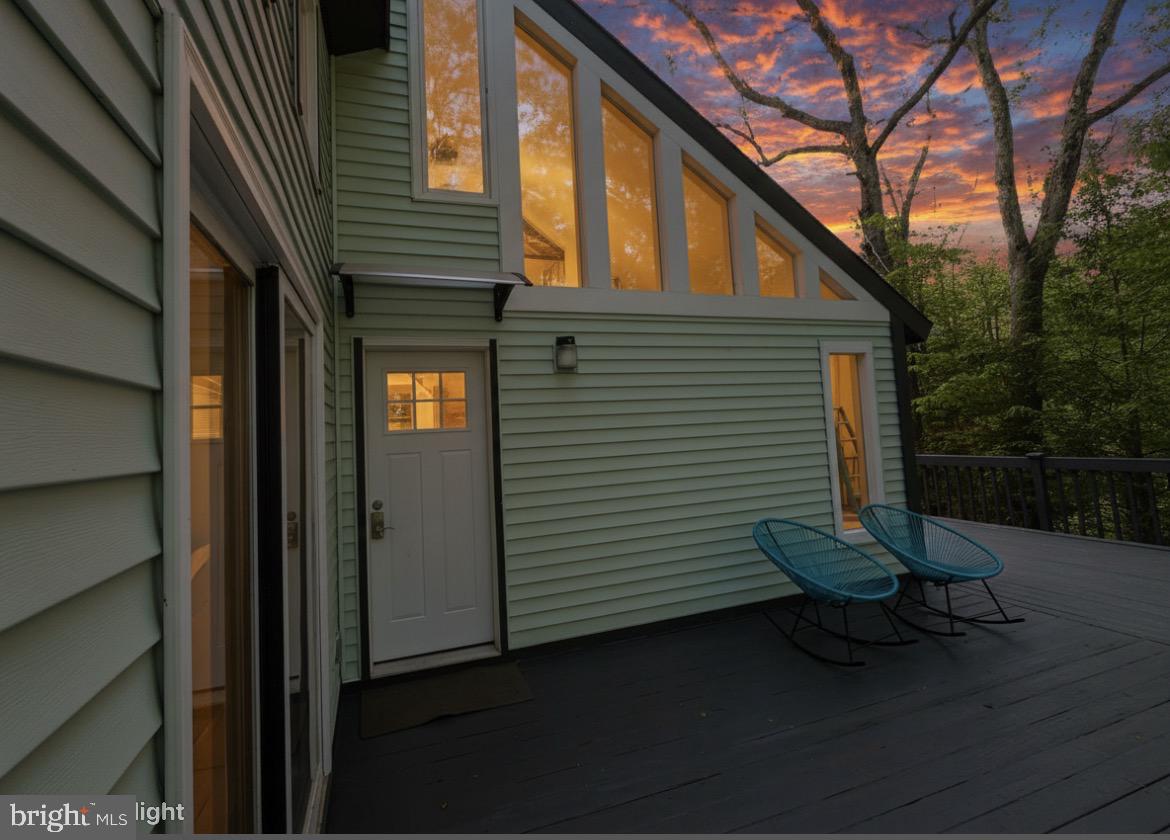 275 Canterbury Property Photo 14