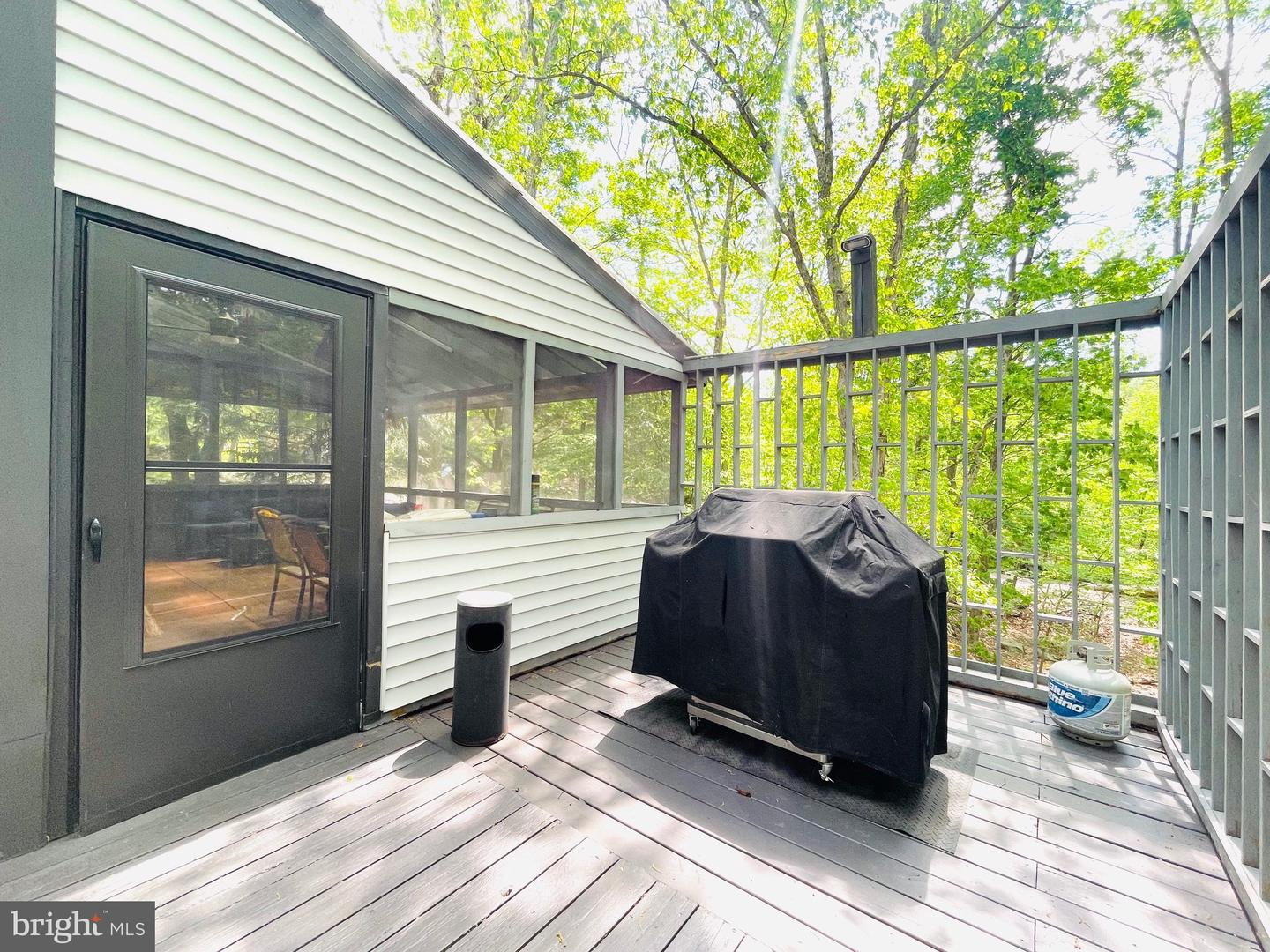275 Canterbury Property Photo 50