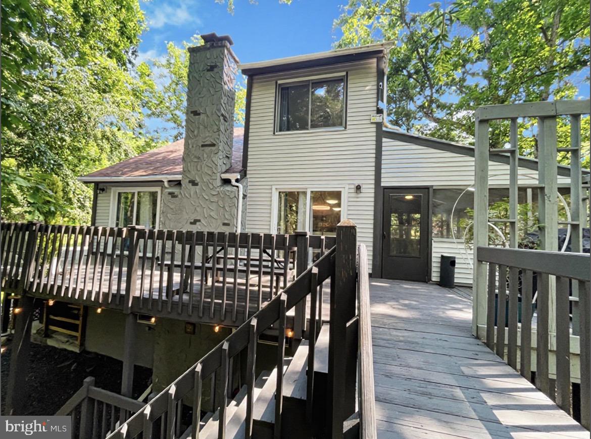 275 Canterbury Property Photo 59