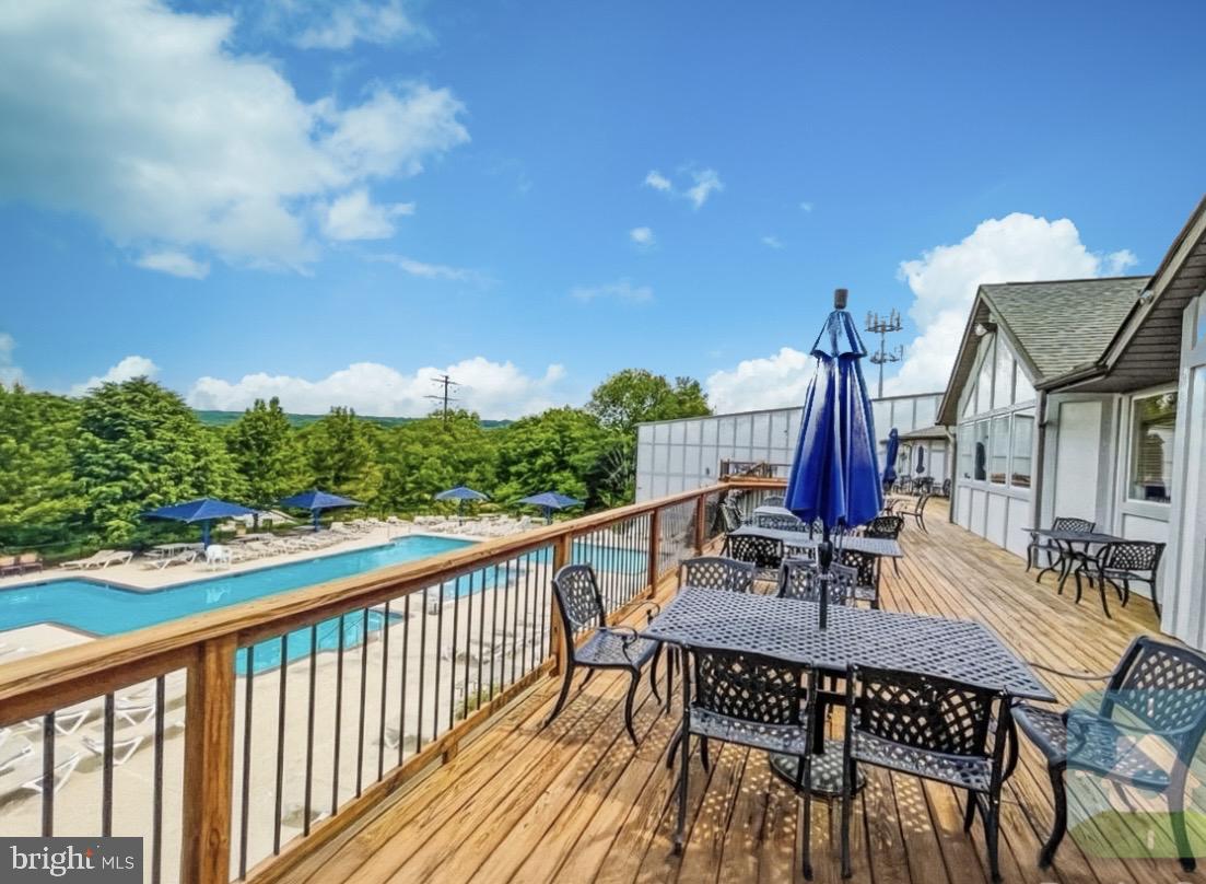 275 Canterbury Property Photo 85